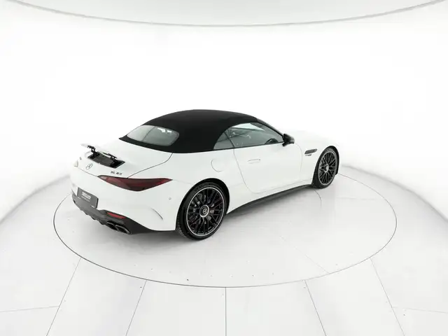Mercedes-Benz SL view 4