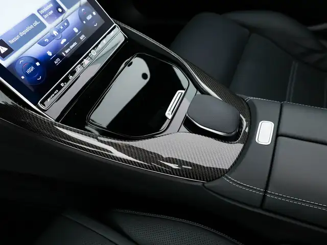 Mercedes-Benz SL view 21