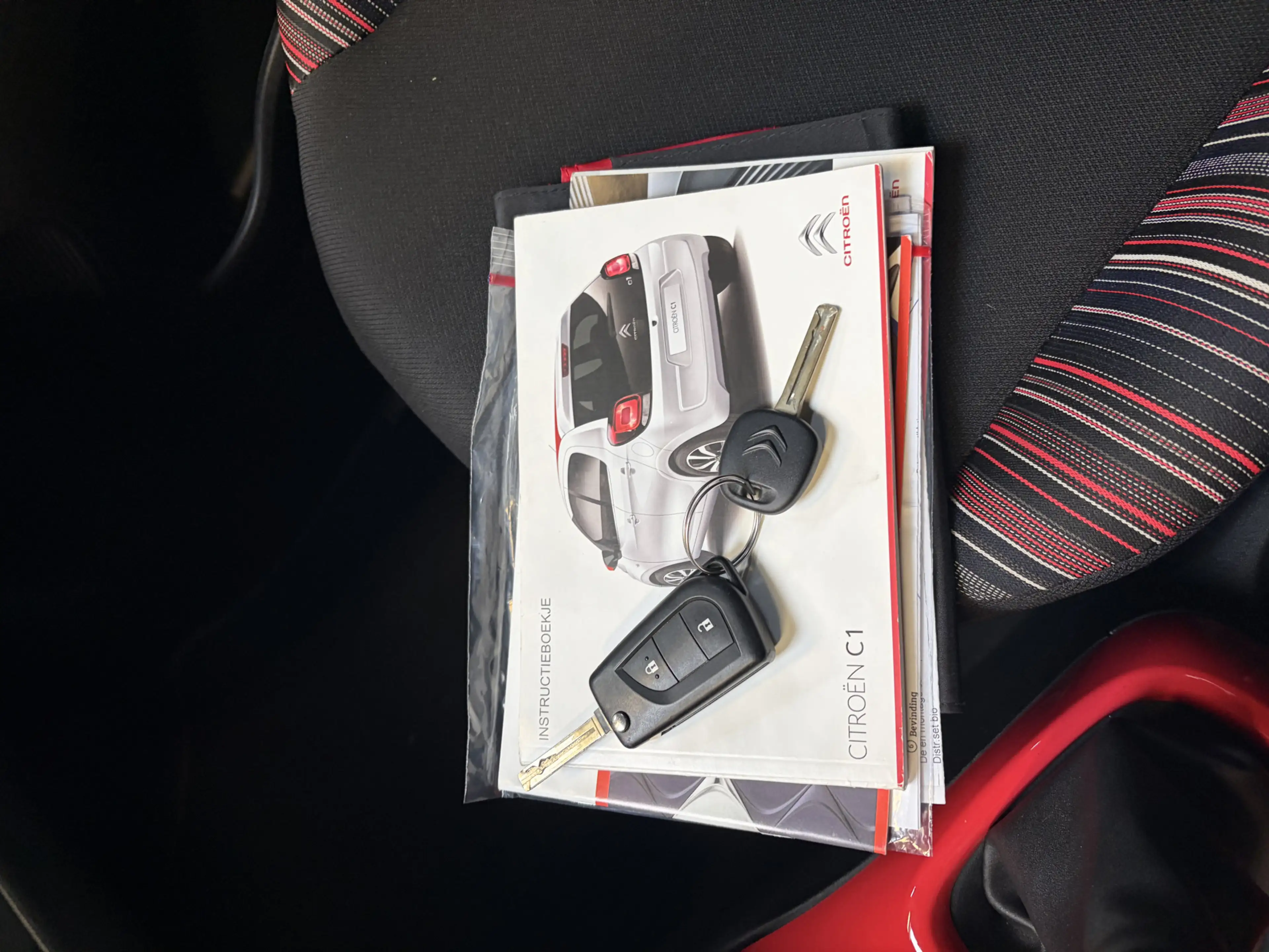 Citroen C1 1.2 PureTech Airscape Shine Cabrio Airco Cv Speedl — photo 14
