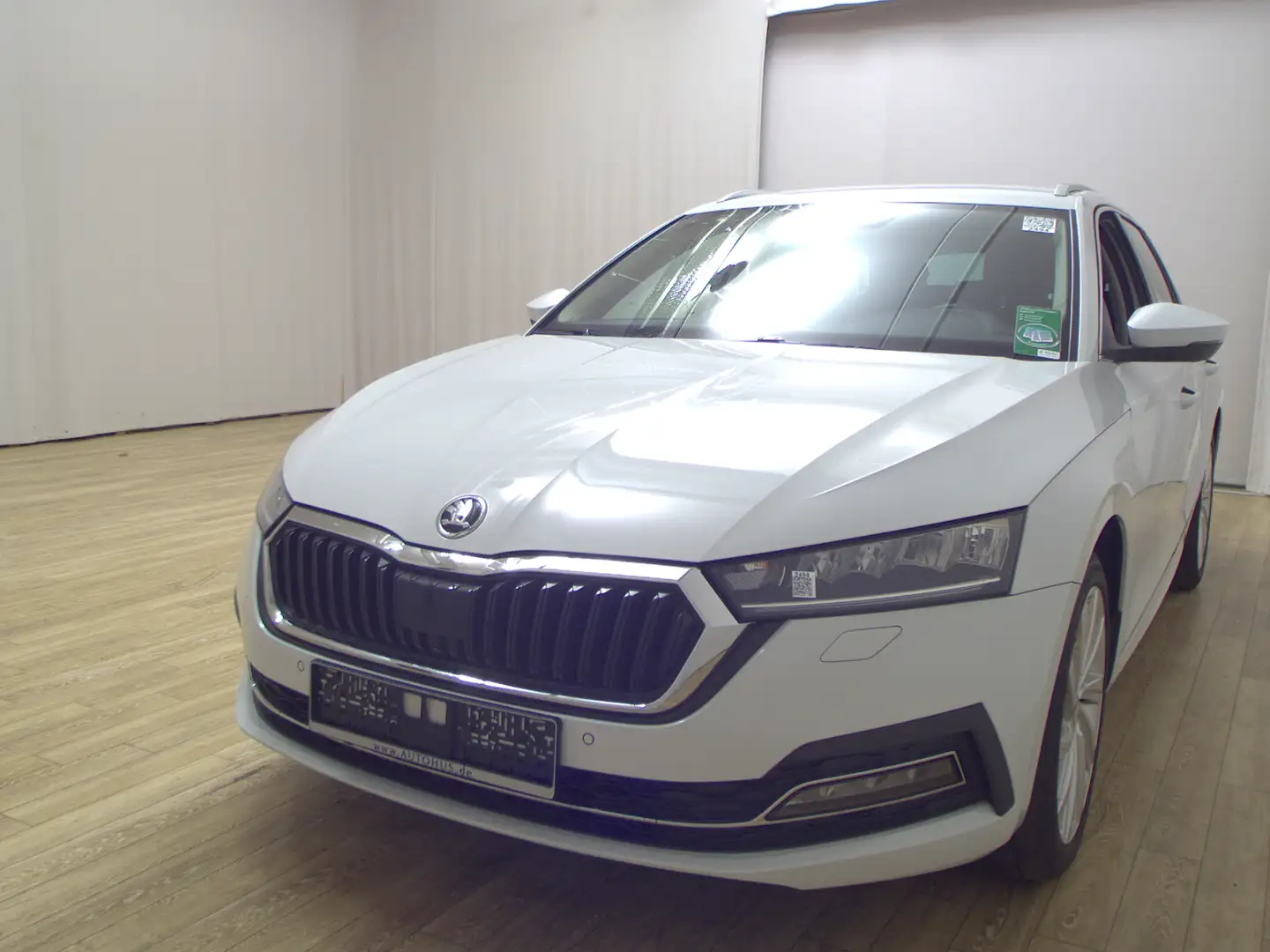 Skoda Octavia Combi 1.5 TSI ACT First Edition AHK LED Blanc - 2