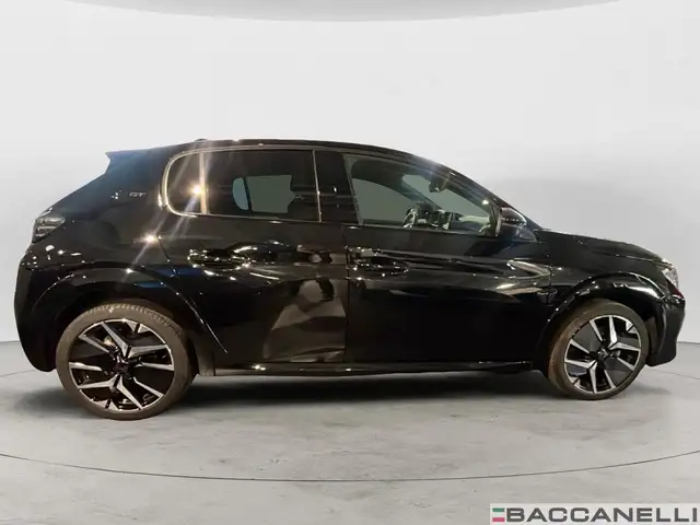 Peugeot 208 view 2
