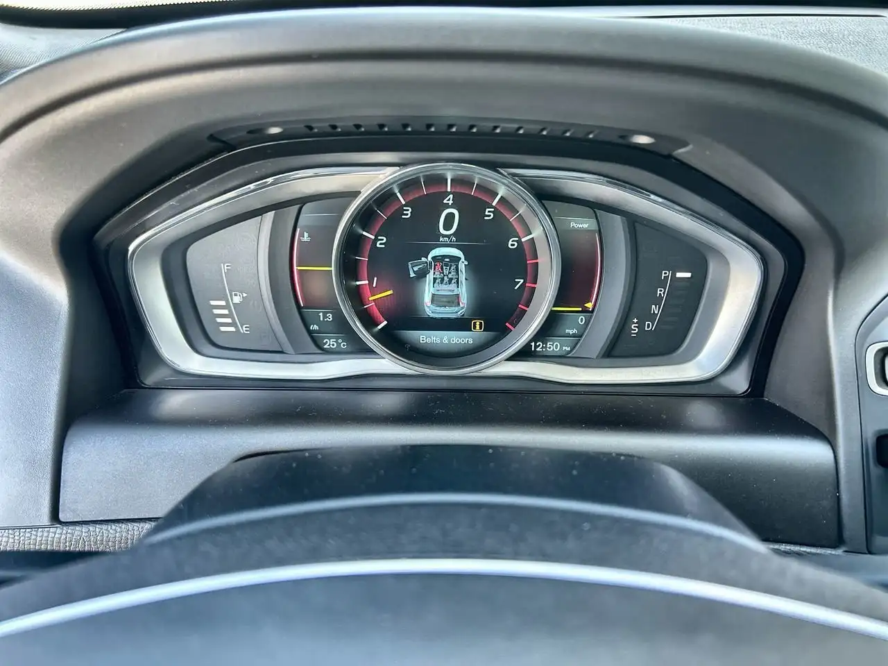 Volvo XC60 снимка Volvo XC60