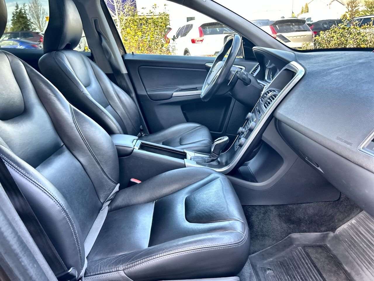 2015 Volvo XC60 T6 Premier Plus Local BC Trade | Well Maintained | thumb 32
