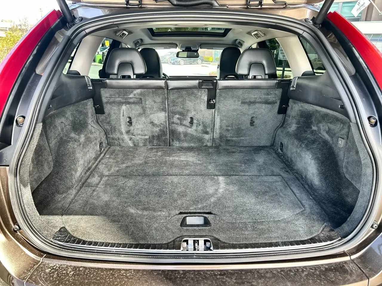 Volvo XC60 снимка Volvo XC60