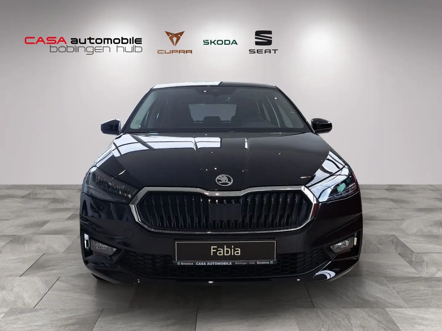 Skoda Fabia Essence 1.0 TSI Klima LED PDC Schwarz - 2