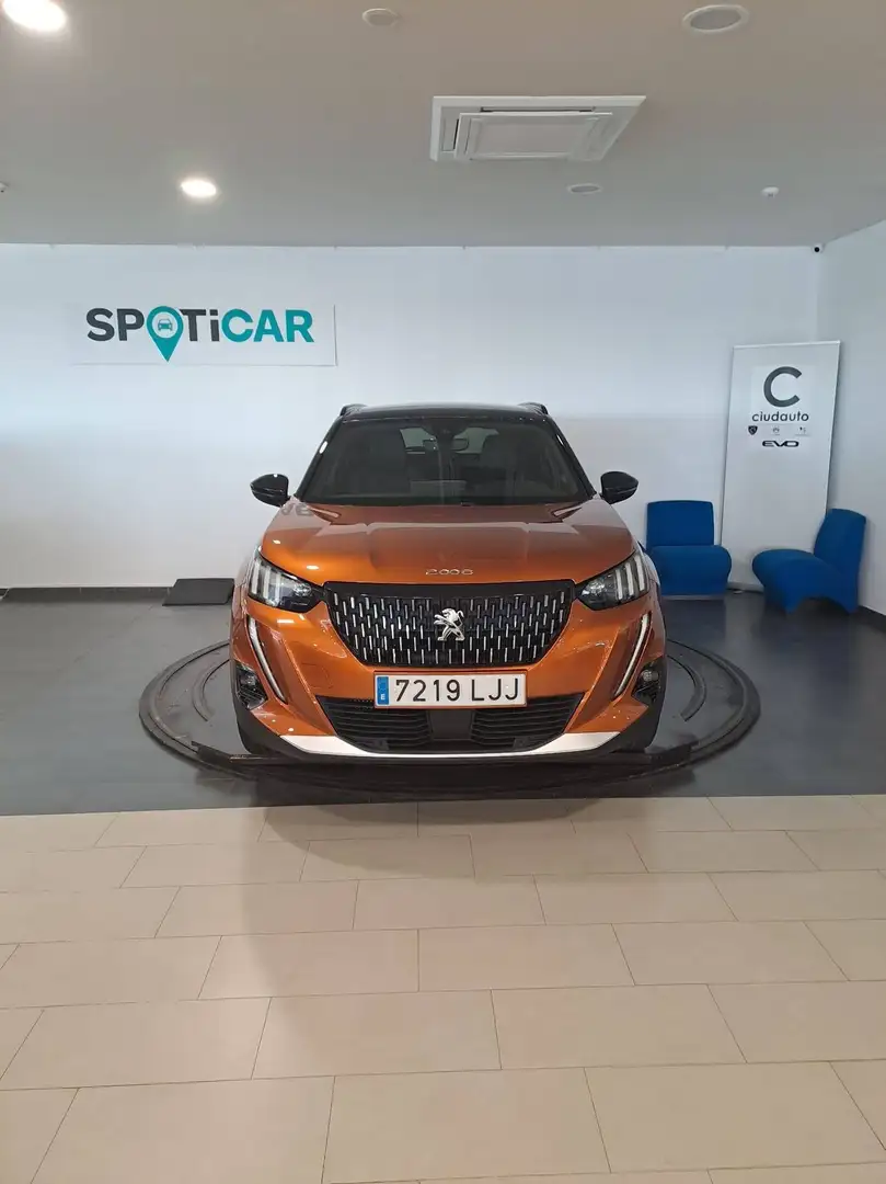 Peugeot 2008 1.2 PureTech S&S GT Line EAT8 130 Orange - 2