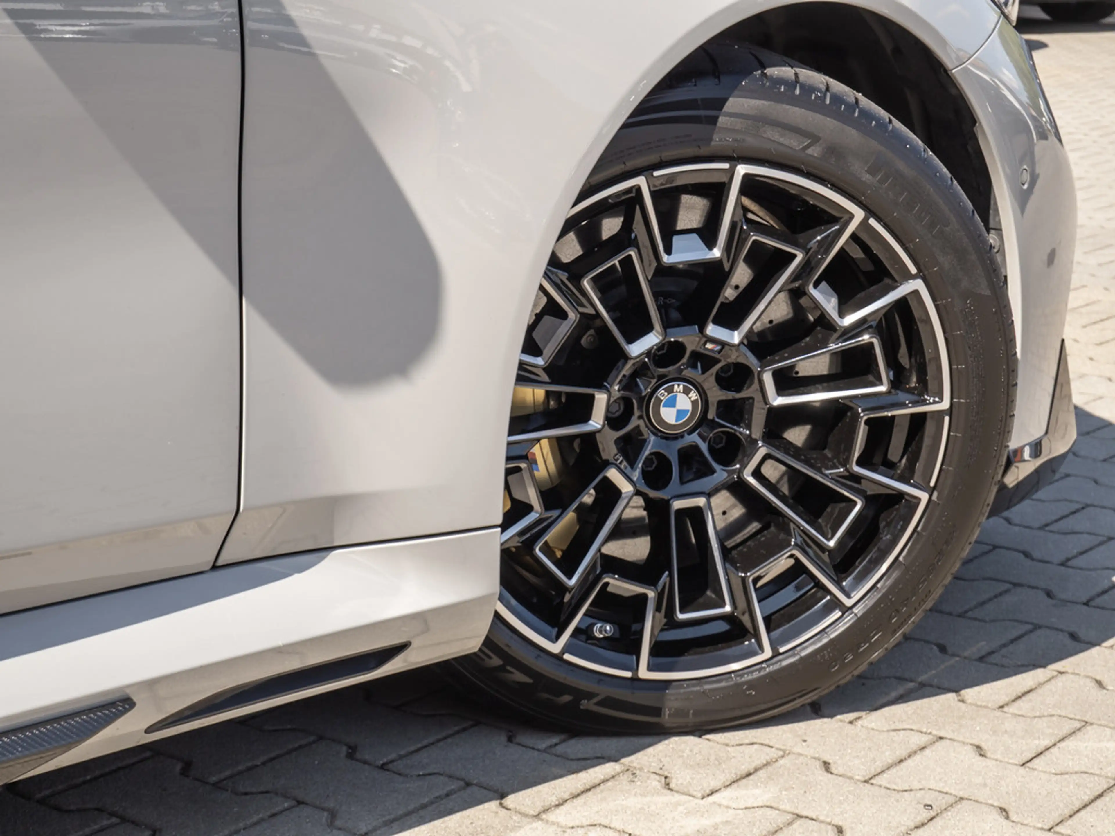 BMW M5 xDrive INDIVIDUAL UPE:181.100,- 0,5% B&W — photo 7