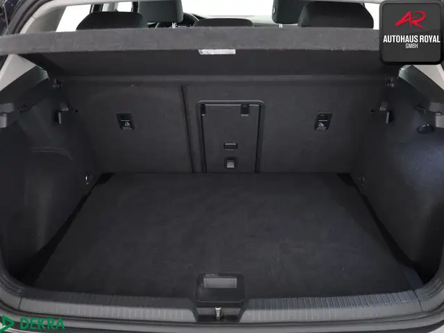 Volkswagen Golf view 7
