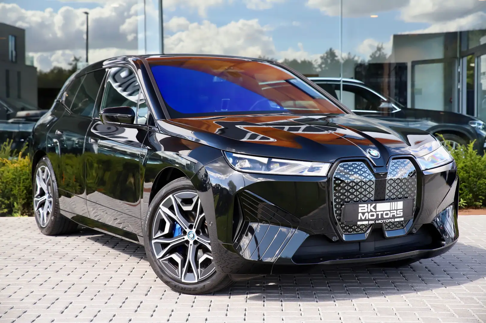 BMW iX xDrive40 -FULL OPTION-PANO-H&K-360-MASSAGE-LASER.. Noir - 1