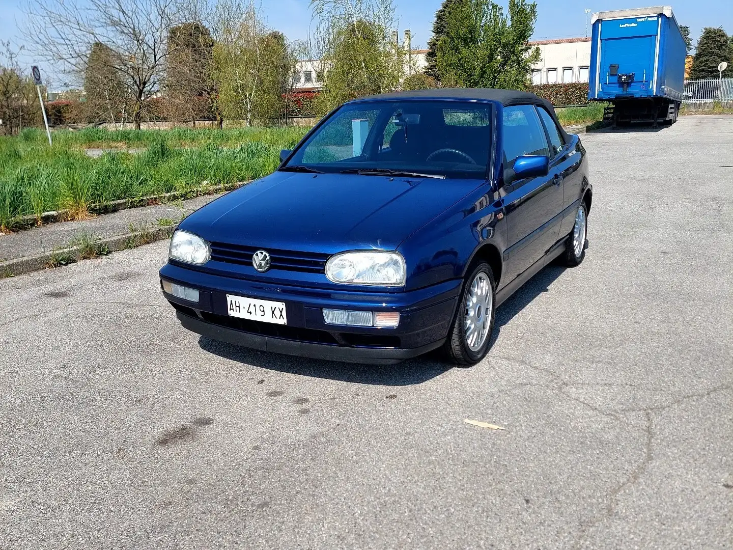 Volkswagen Golf Cabriolet Cabrio 1.6 Rolling Stones Collection Albastru - 1