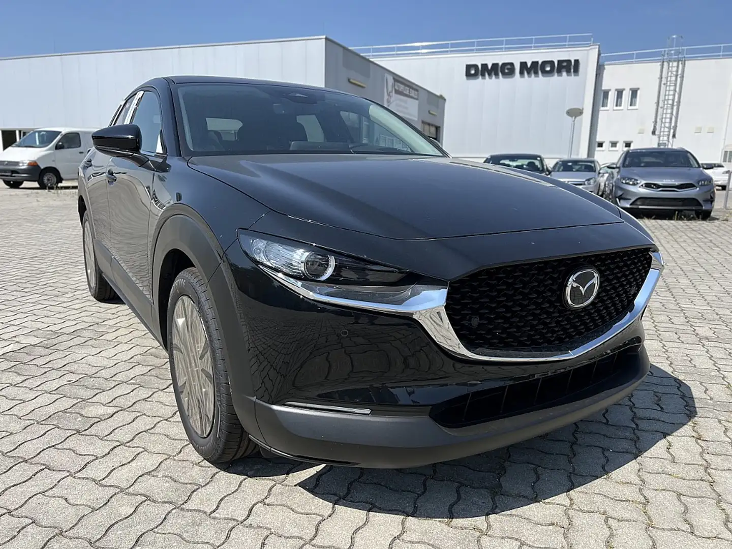 Mazda CX-30 e-Skyactive G140 Homura Schwarz - 2