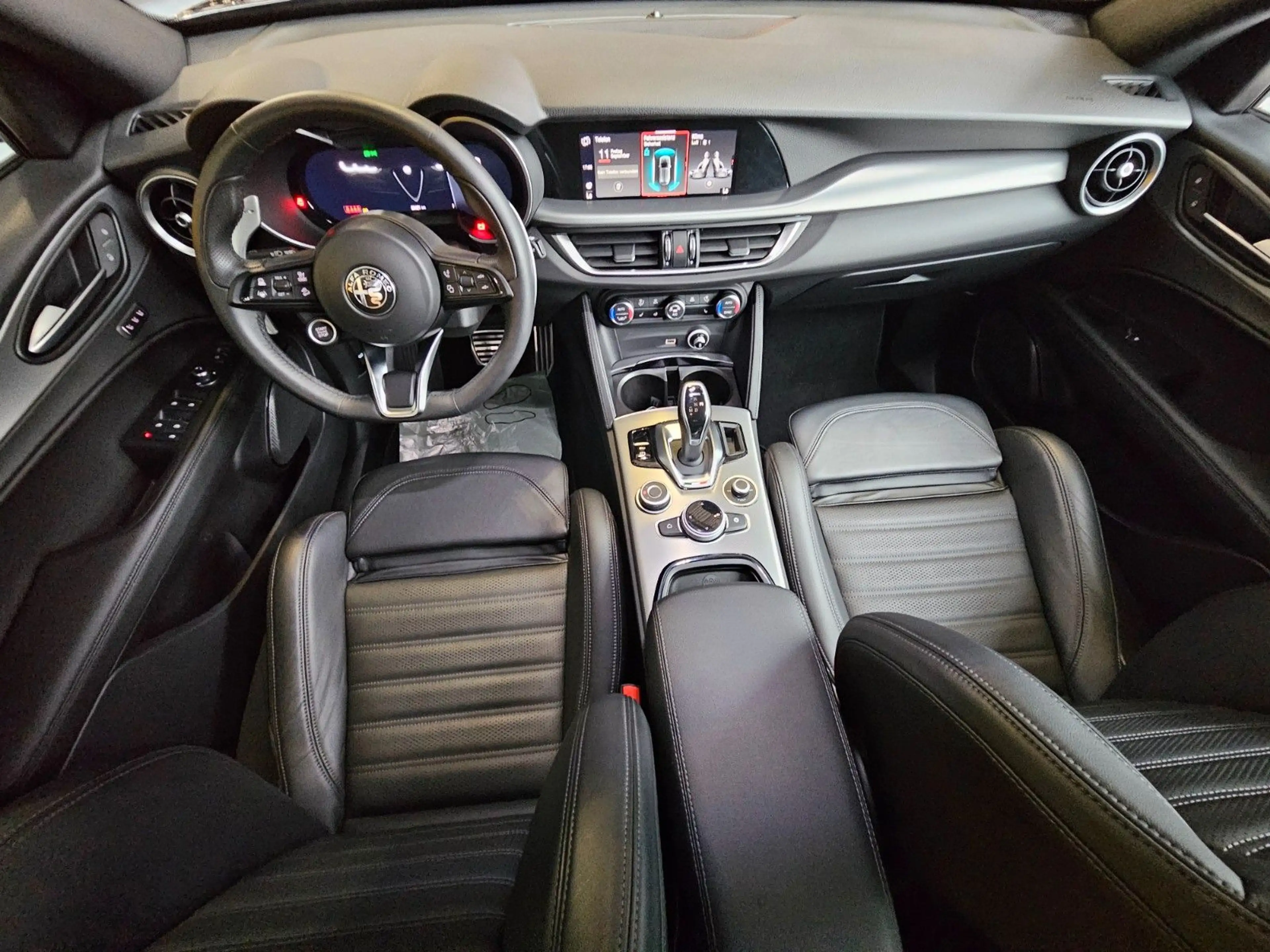 Alfa Romeo Stelvio Veloce Q4 Leder Brembo Kamera ACC AHK — photo 7