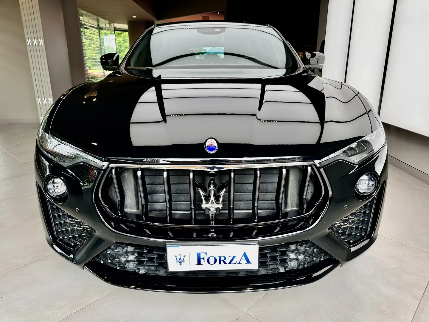 Maserati Levante 3.0 V6 Gransport 250cv auto my20, Nerissimo Pack Černá - 2