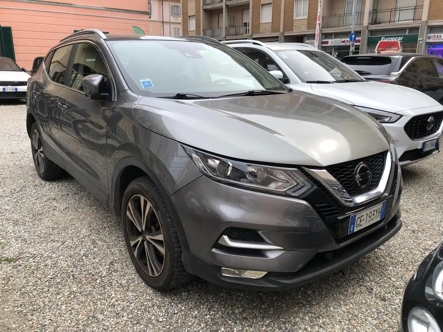 Nissan Qashqai 1.2 DIG-T N-Connecta Argento - 1