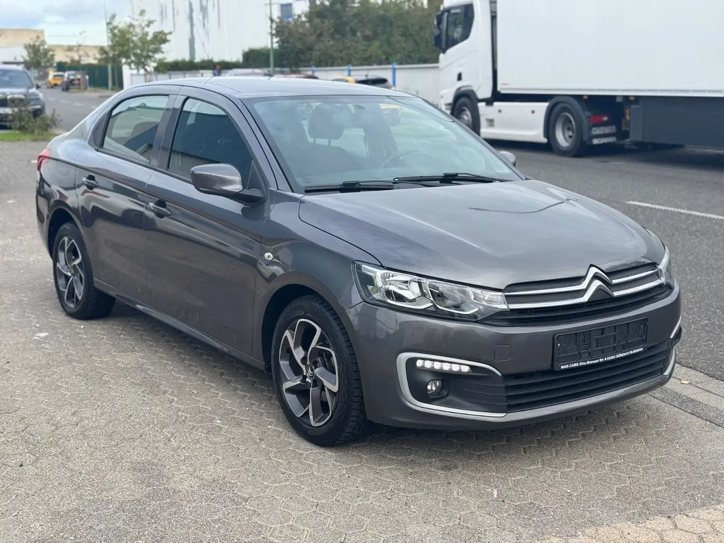 Citroen C-Elysée PureTech 82 Selection--Navi/Klimaauto/ Grau - 2