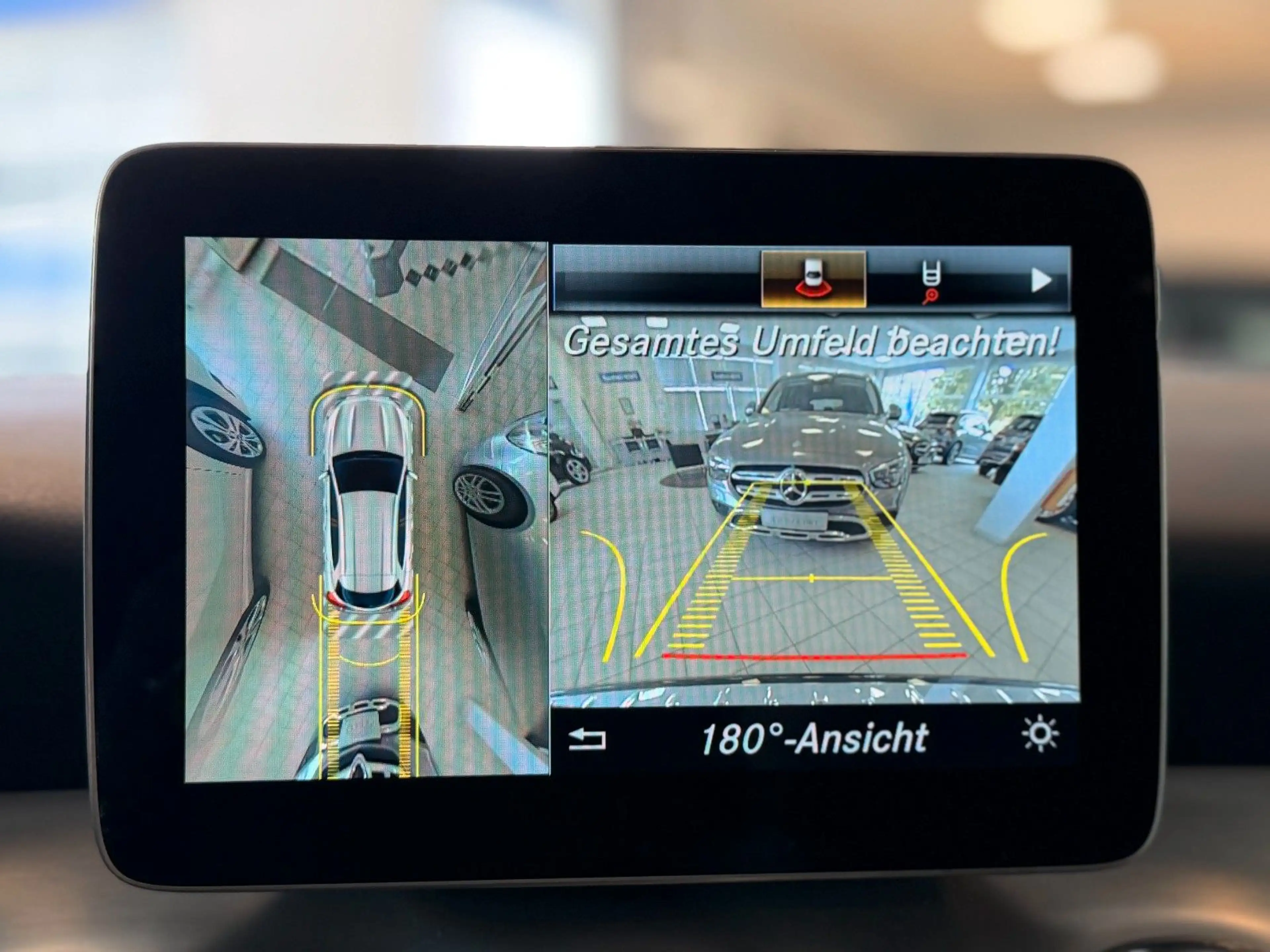 Mercedes-Benz GLA 250 AMG Carplay Ambiente 360°K DAB LED — photo 24