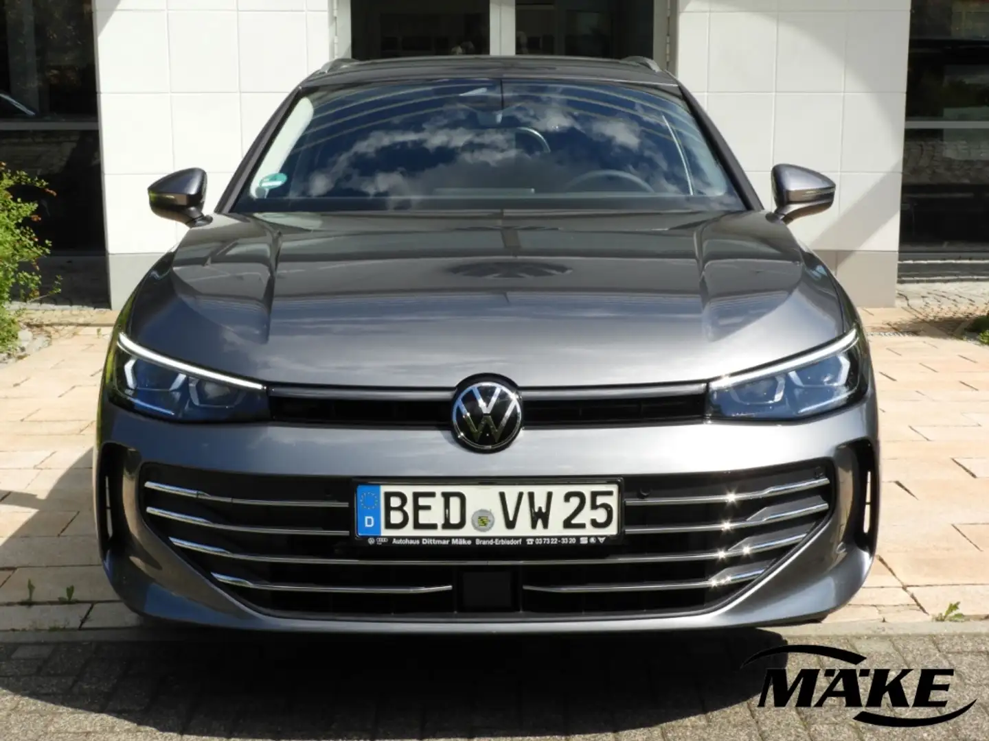 Volkswagen Passat Business 2.0 TDI DSG AHZV ACC RFK IQ.L Grau - 2