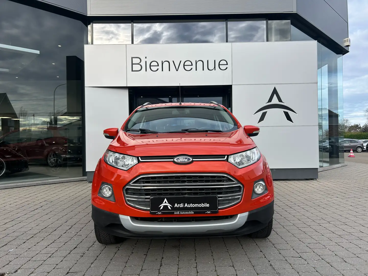 Ford EcoSport 1.0 *GARANTIE*BLUETOOTH*CAPTEURS*AIRCO*CRUISE* Orange - 2