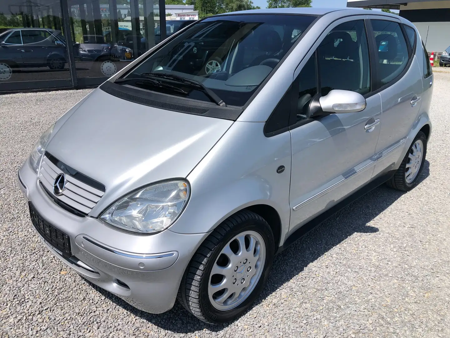 Mercedes-Benz A 160 ELEGANCE Automatik*Parktronic-System PTS*2.Hand* Silber - 1