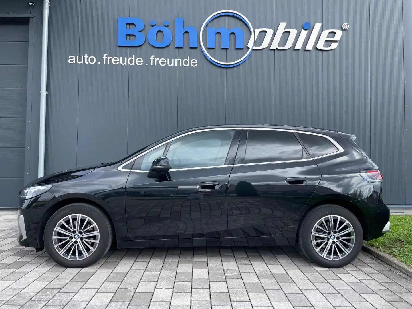 BMW 218 d Active Tourer/Luxury Line/AHK/Driving A+ Schwarz - 2