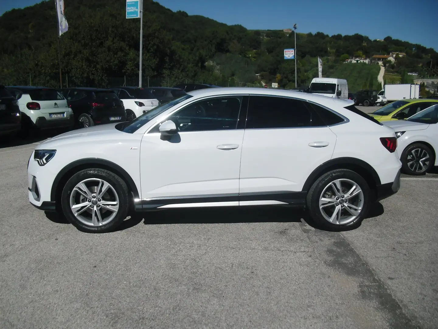 Audi Q3 Sportback 2.0 tdi S line edition quattro s-tronic Bianco - 2