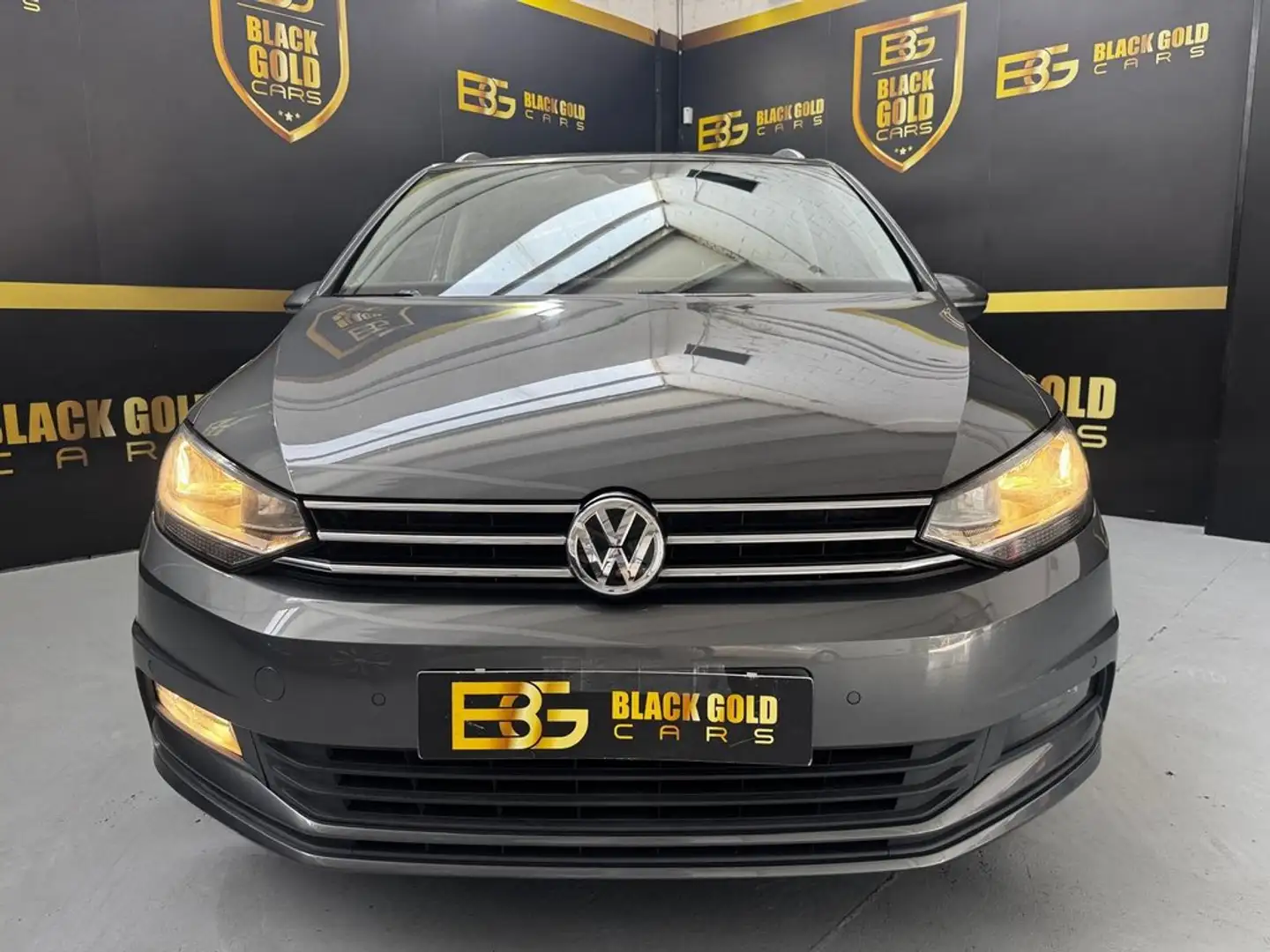 Volkswagen Touran Advance 2.0 TDI 110kW (150CV) DSG Gris - 2