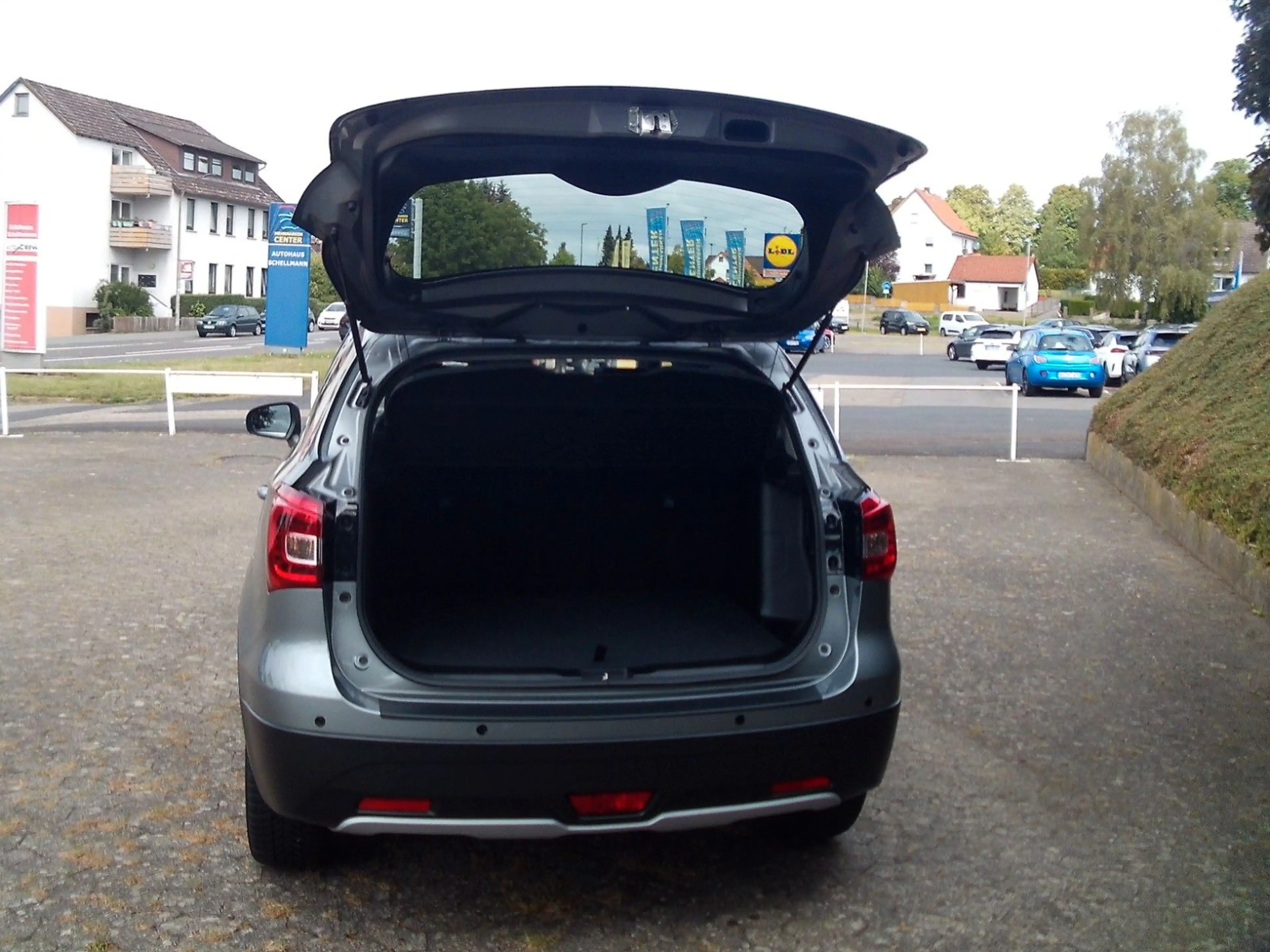 Suzuki SX4 S-Cross 1.4 PDC+Kam SHZ Klimaauto Navi — photo 11