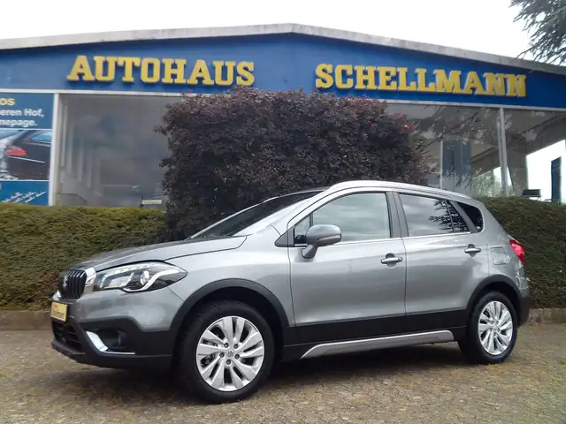 Suzuki SX4 S-Cross 1.4 PDC+Kam SHZ Klimaauto Navi