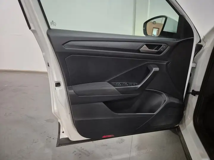Volkswagen T-Roc 1.6 TDI Edition 6V 2020, foto 7