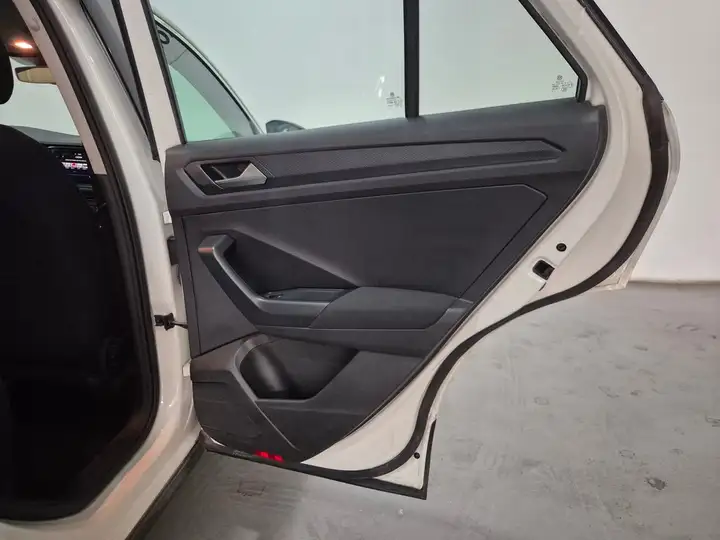 Volkswagen T-Roc 1.6 TDI Edition 6V 2020, foto 18