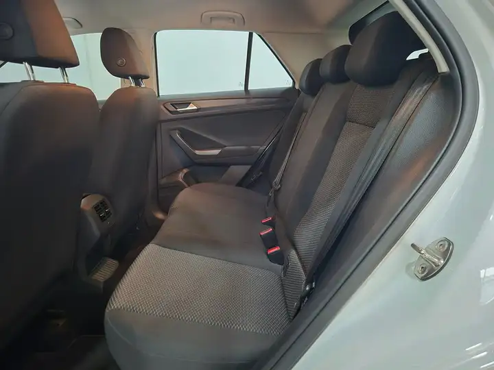Volkswagen T-Roc 1.6 TDI Edition 6V 2020, foto 17