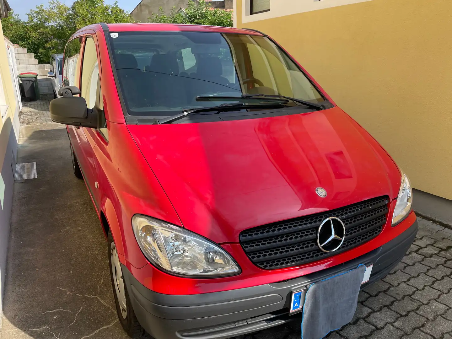 Mercedes-Benz Vito Vito 111 CDI lang Red - 1