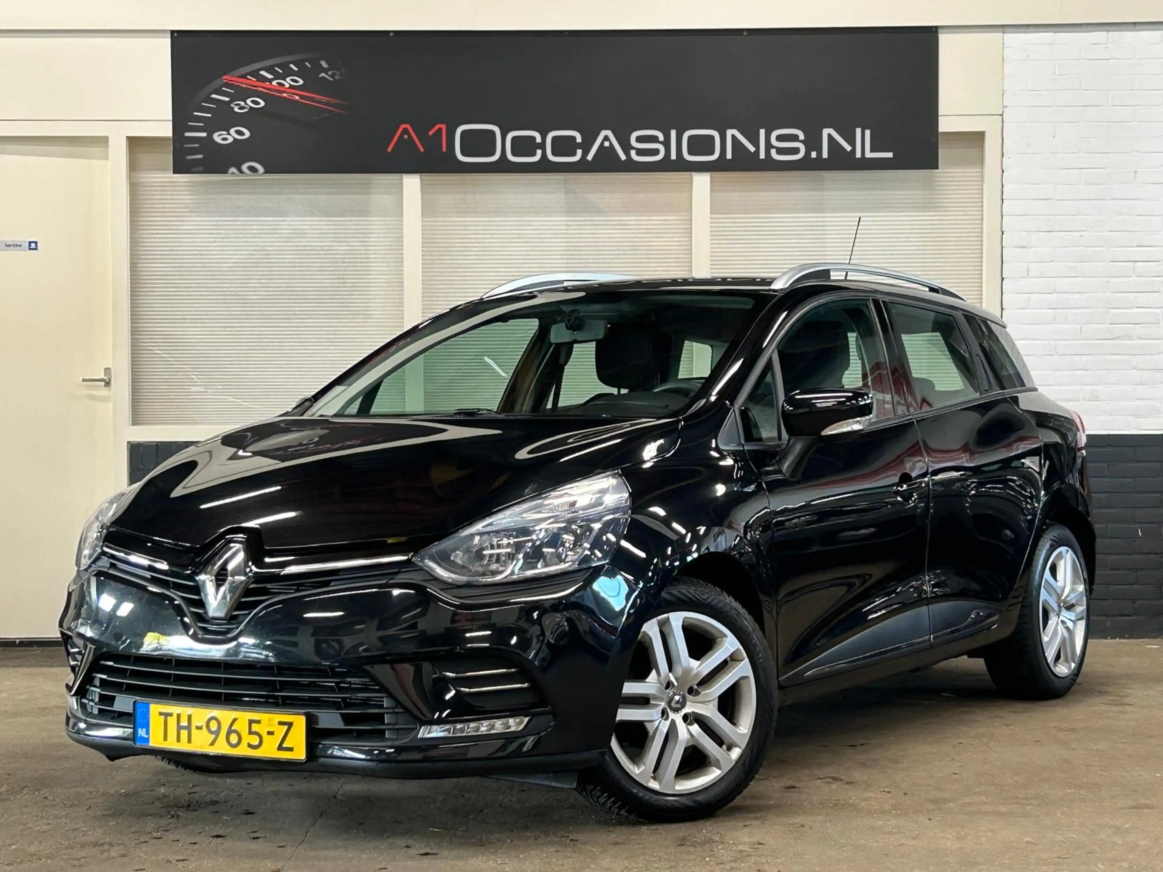 Renault Clio Estate 0.9 TCe Zen + NAVI