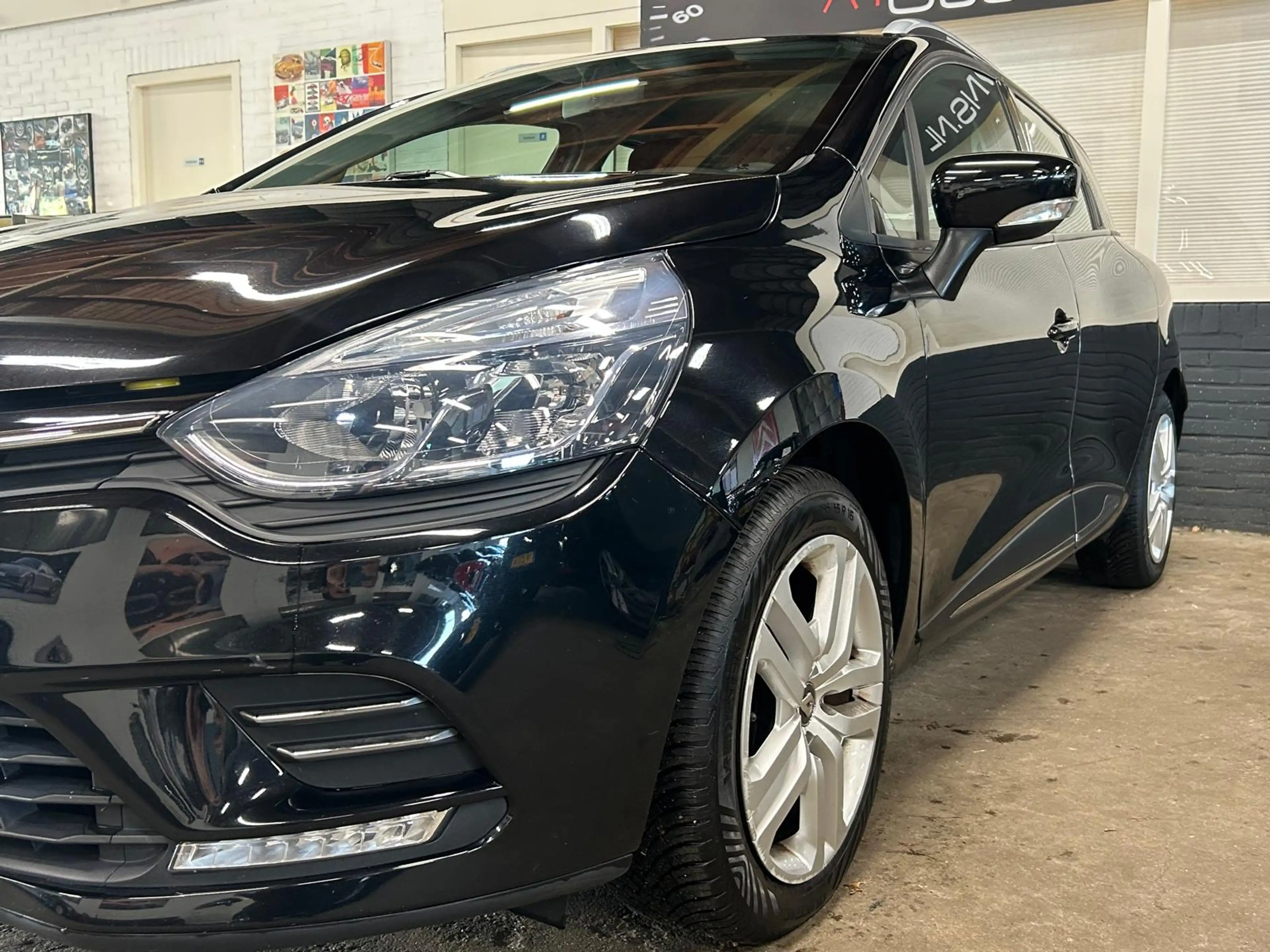 Renault Clio Estate 0.9 TCe Zen + NAVI — photo 21