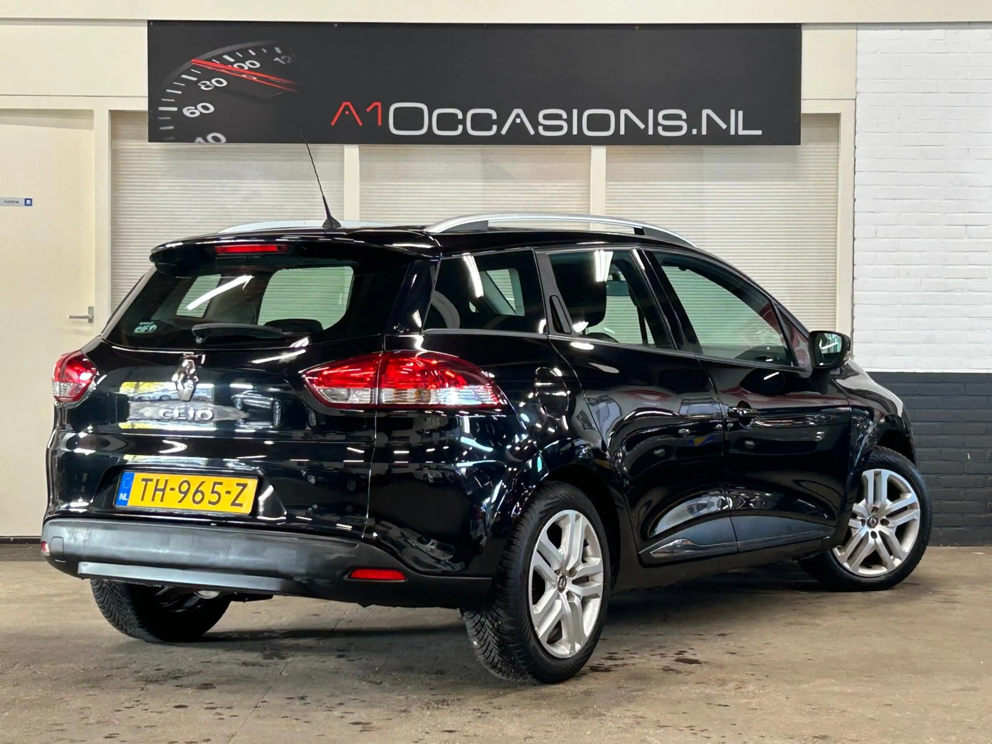 Renault Clio Estate 0.9 TCe Zen + NAVI — photo 3