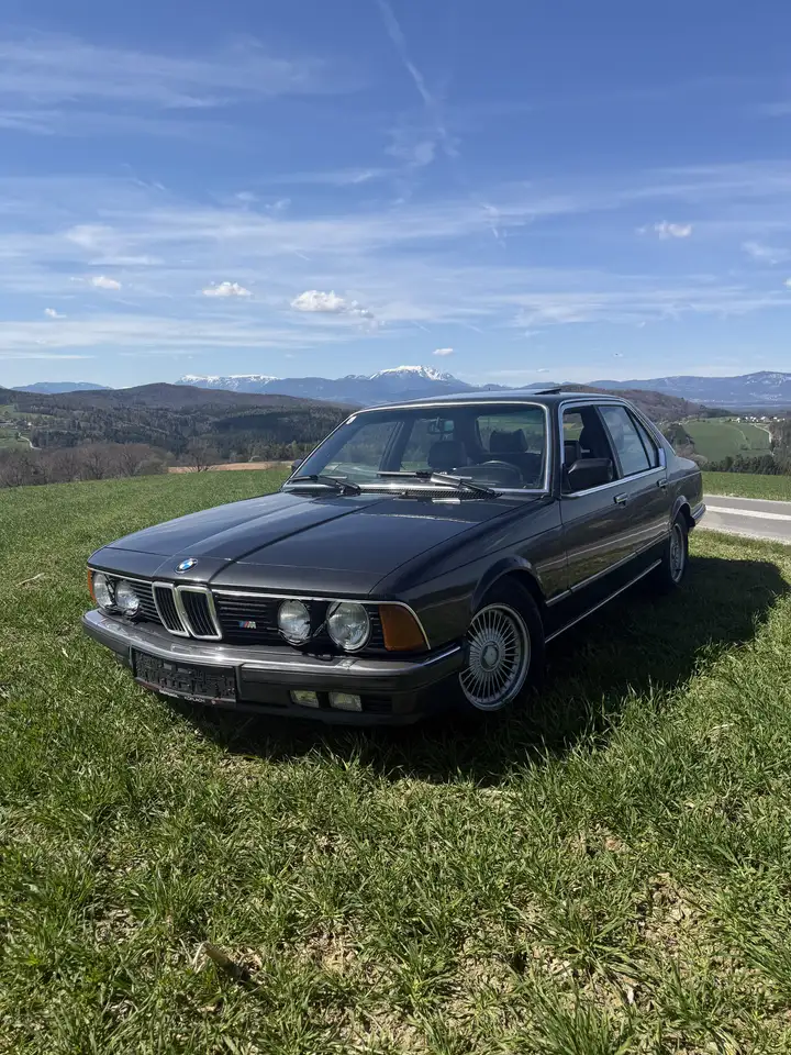 BMW 732