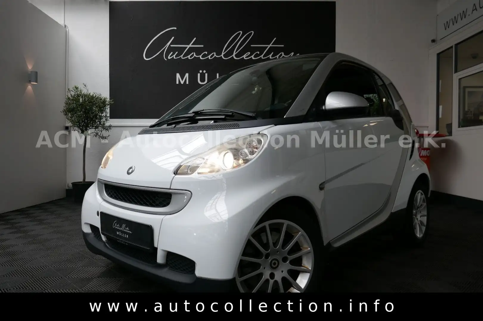 smart forTwo *Klima*Alu*Sitzh*Pano*Radio*Allwetter*TÜV* Ezüst - 1