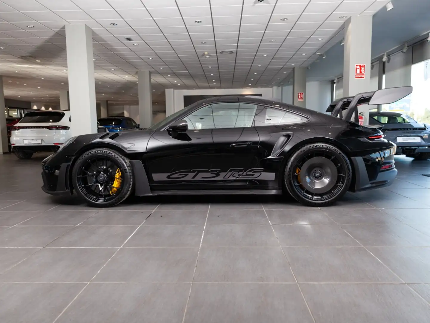 Porsche 992 GT3 RS Negro - 2