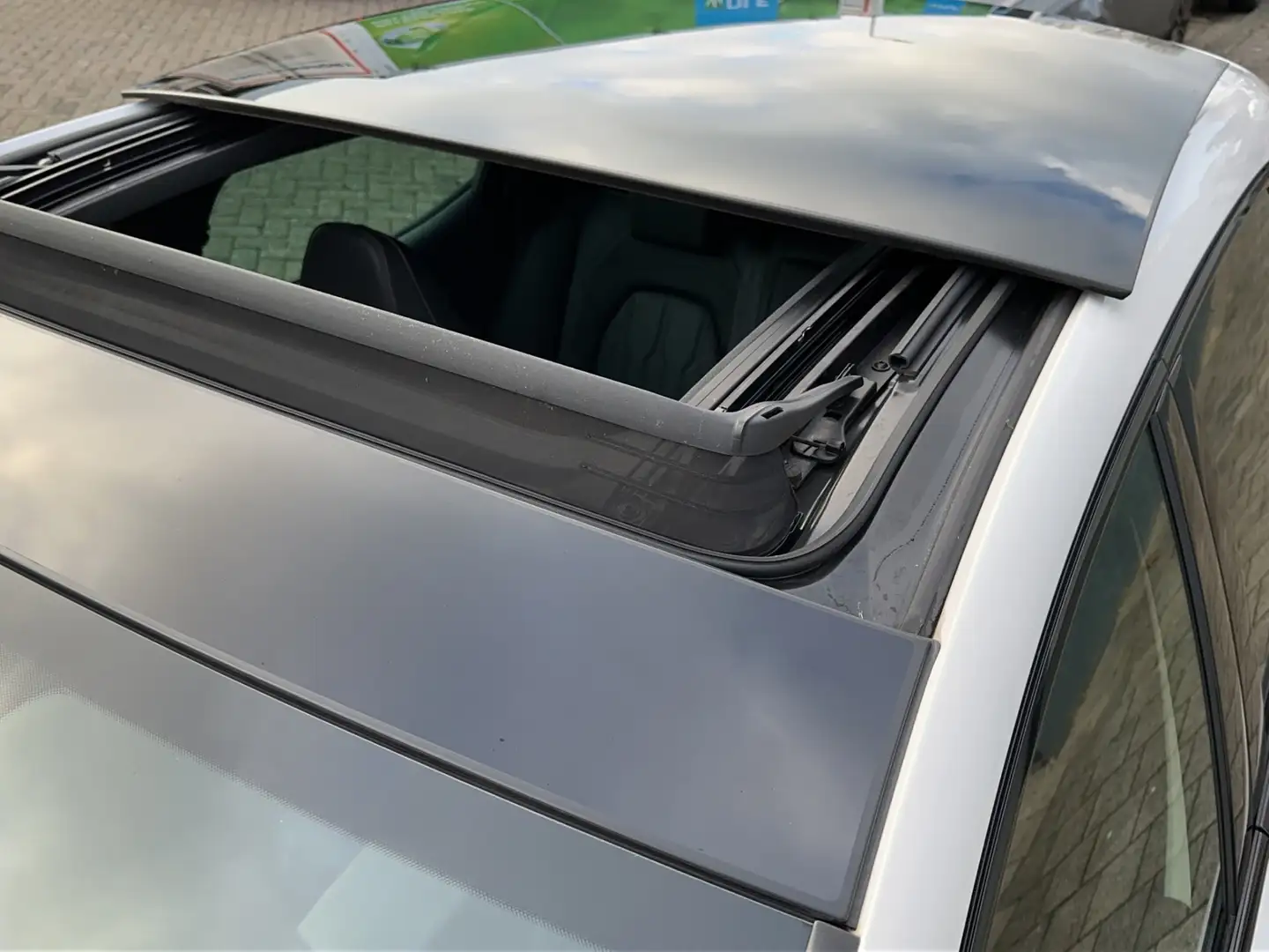 SEAT Leon e-Hybrid CUPRA 1.4 VZ Copper Ed. | volleder | panodak | sta Weiß - 2