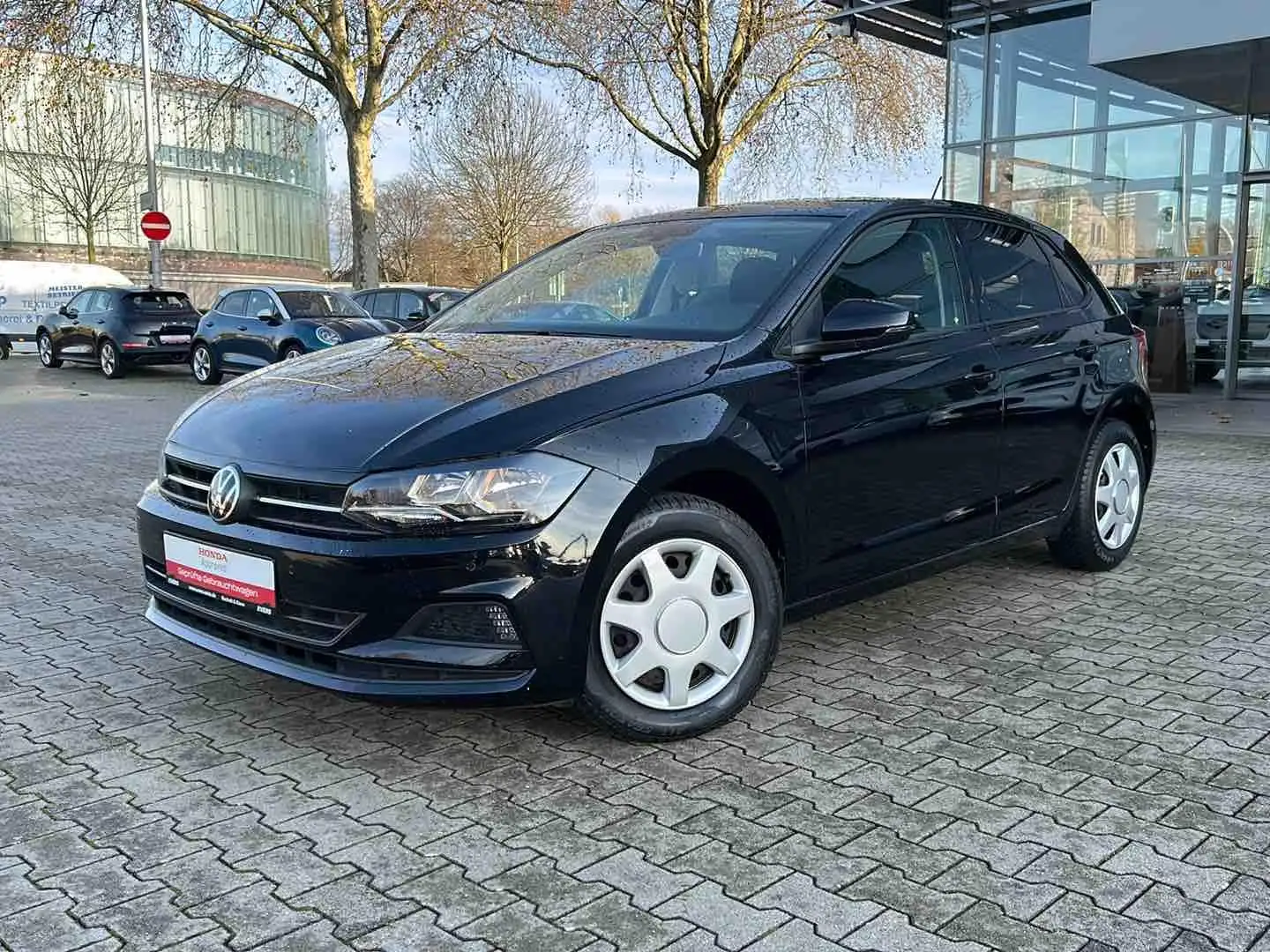 Volkswagen Polo 1.0 TSI DSG COMFORTLINE SHZ+NAVI+KLIMA+LED Zwart - 2