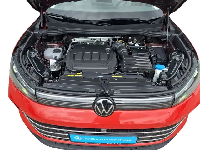 Volkswagen Tiguan view 12