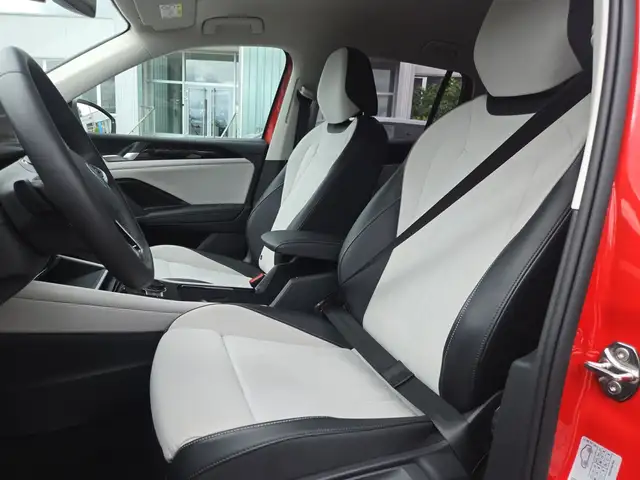Volkswagen Tiguan view 17