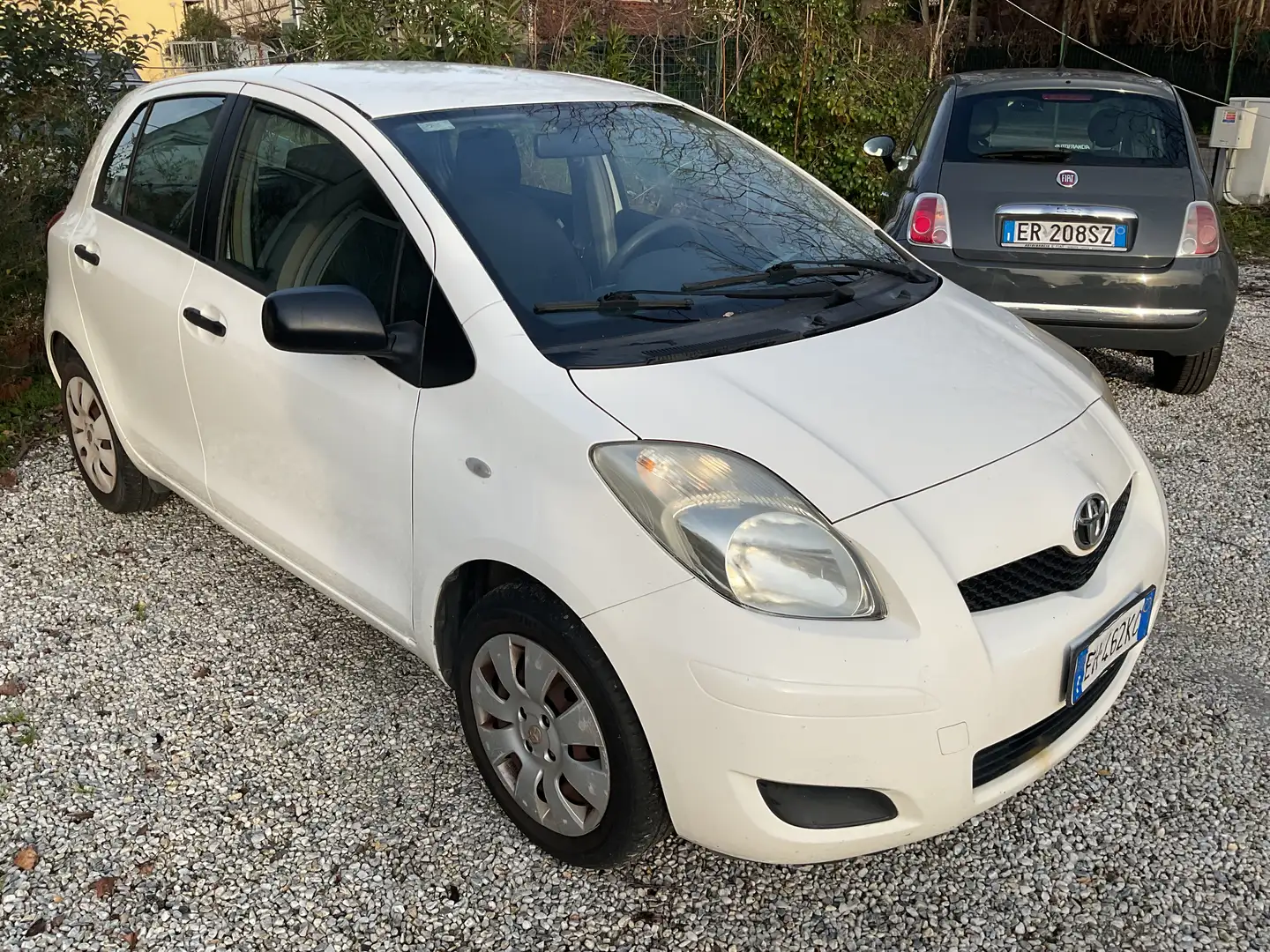 Toyota Yaris 5p 1.0 Sol - 1