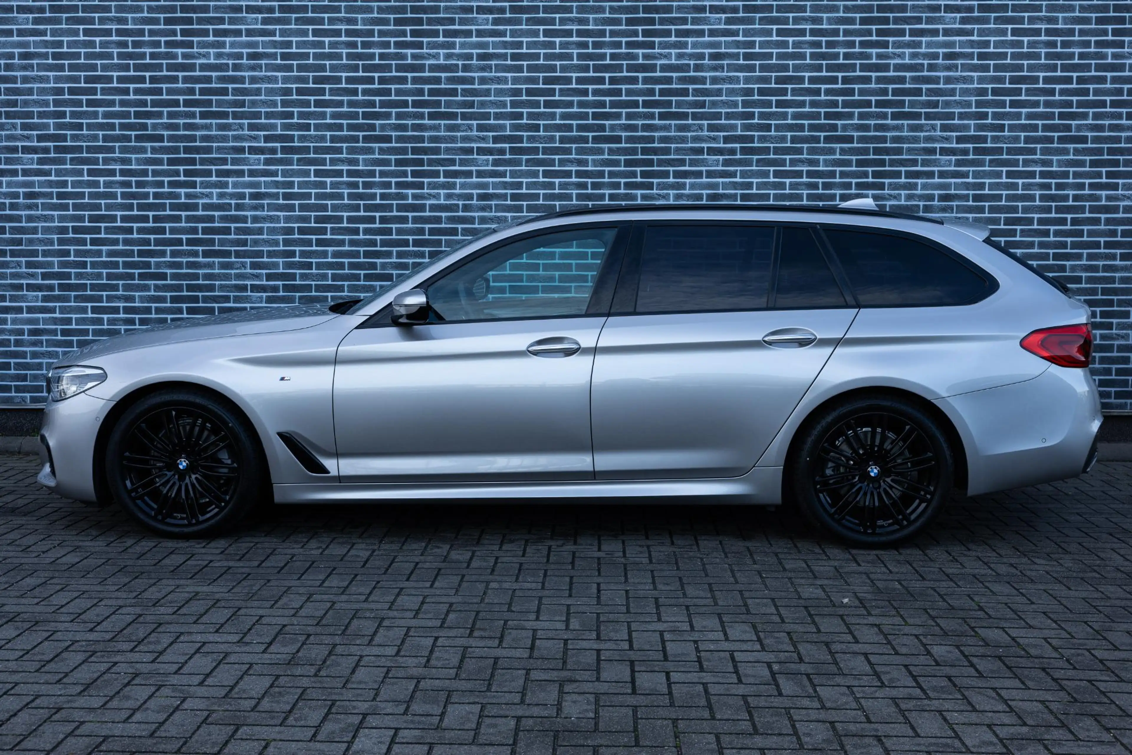 BMW 520 5-serie Touring 520i High Executive | M-Sport | Pa — photo 3
