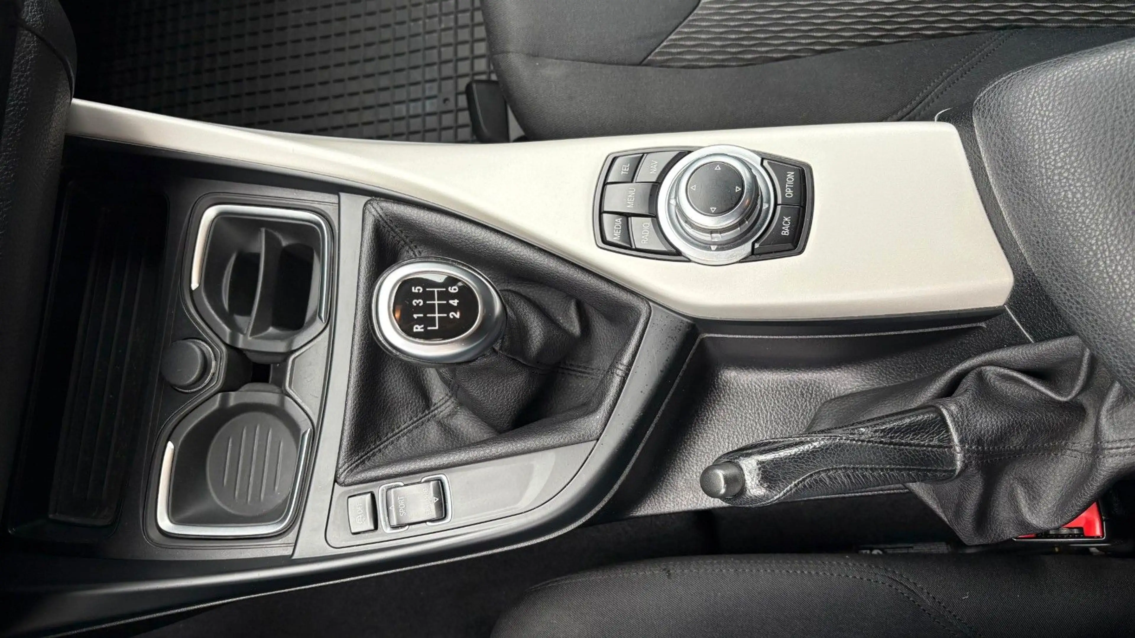 BMW 118 d 2.0Advantage 1.Hand AHK Nav Allwetter Tempo — photo 12
