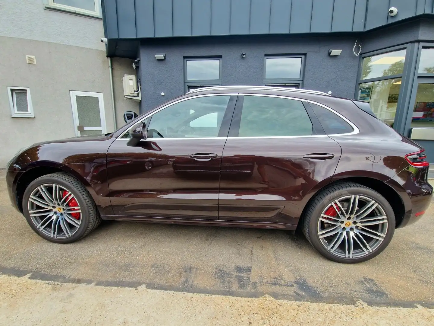 Porsche Macan Turbo +MEMORY+21+AHK+LEDER-PAKET+ Braun - 2