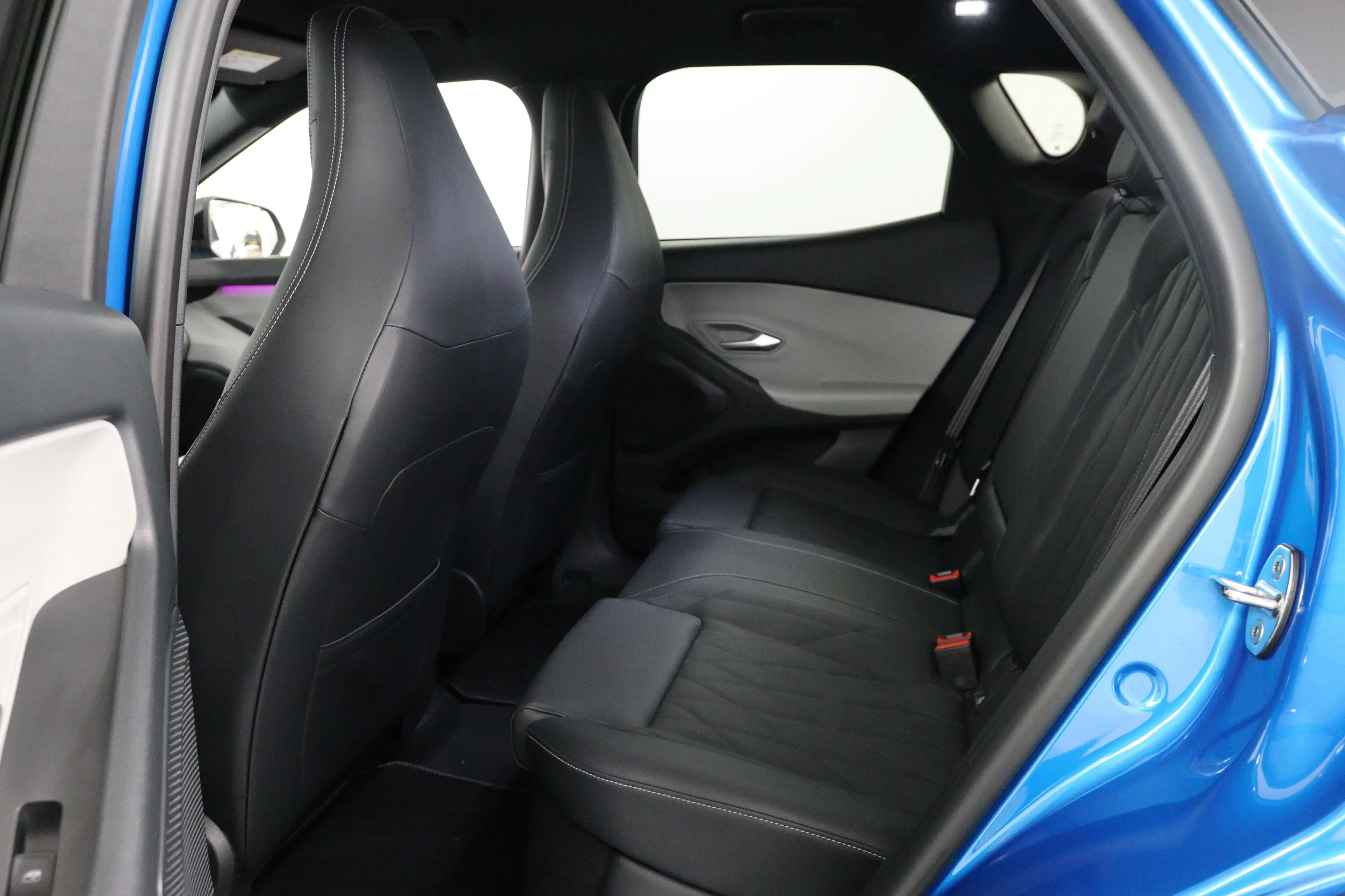 Ford Capri Premium Extended Range AWD 79 kWh | SOH 96% | Stuu — photo 30