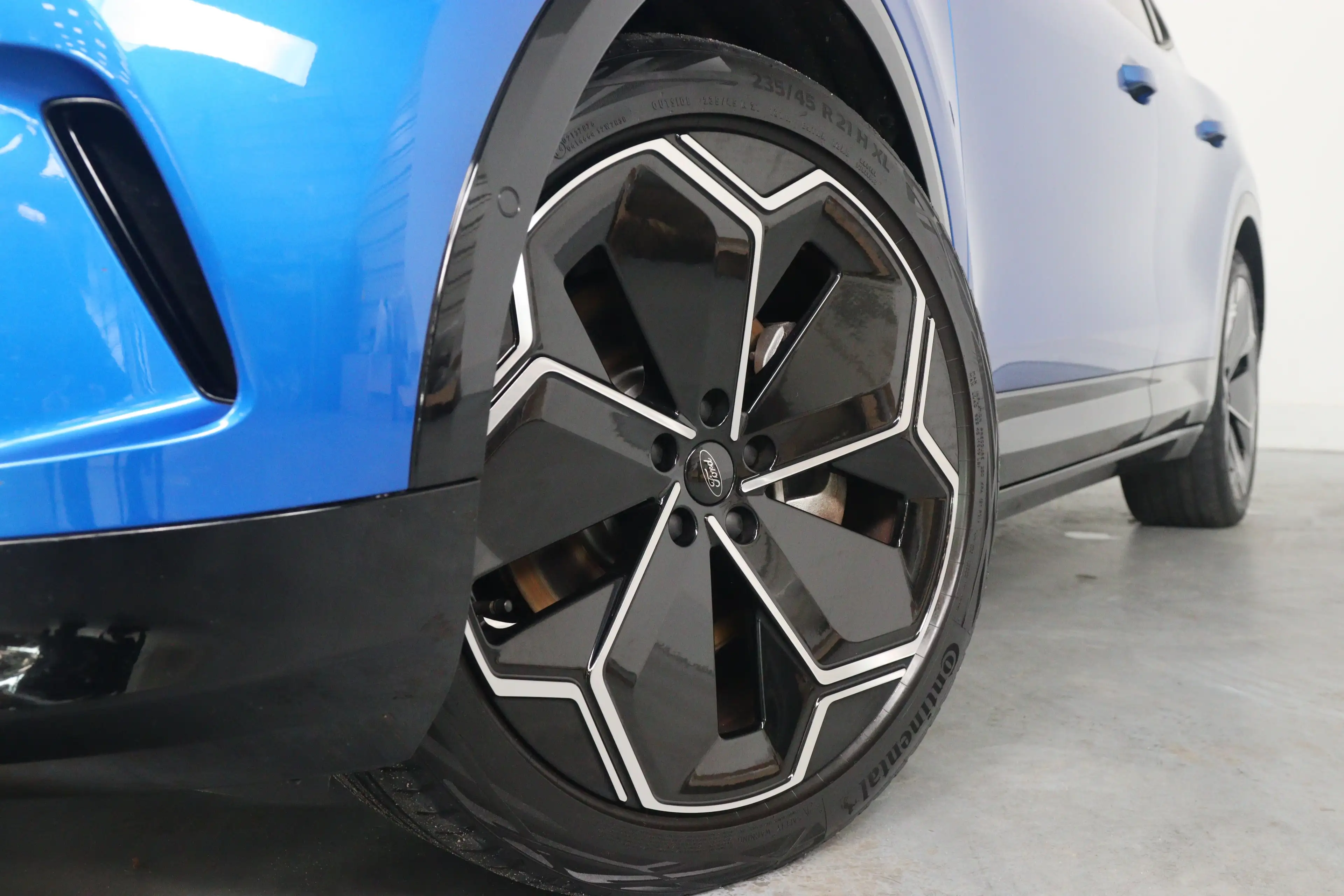Ford Capri Premium Extended Range AWD 79 kWh | SOH 96% | Stuu — photo 10