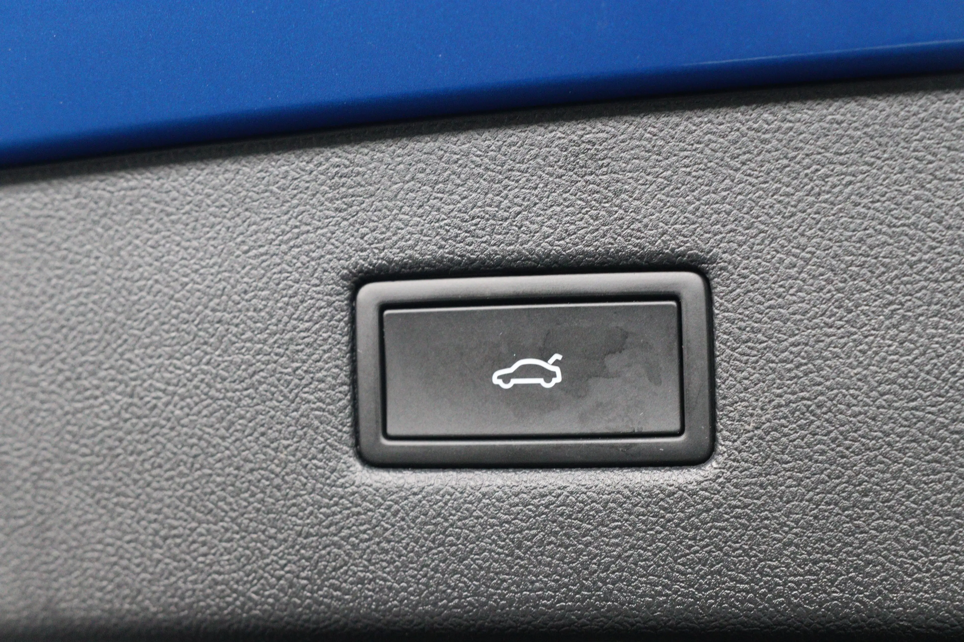 Ford Capri Premium Extended Range AWD 79 kWh | SOH 96% | Stuu — photo 12