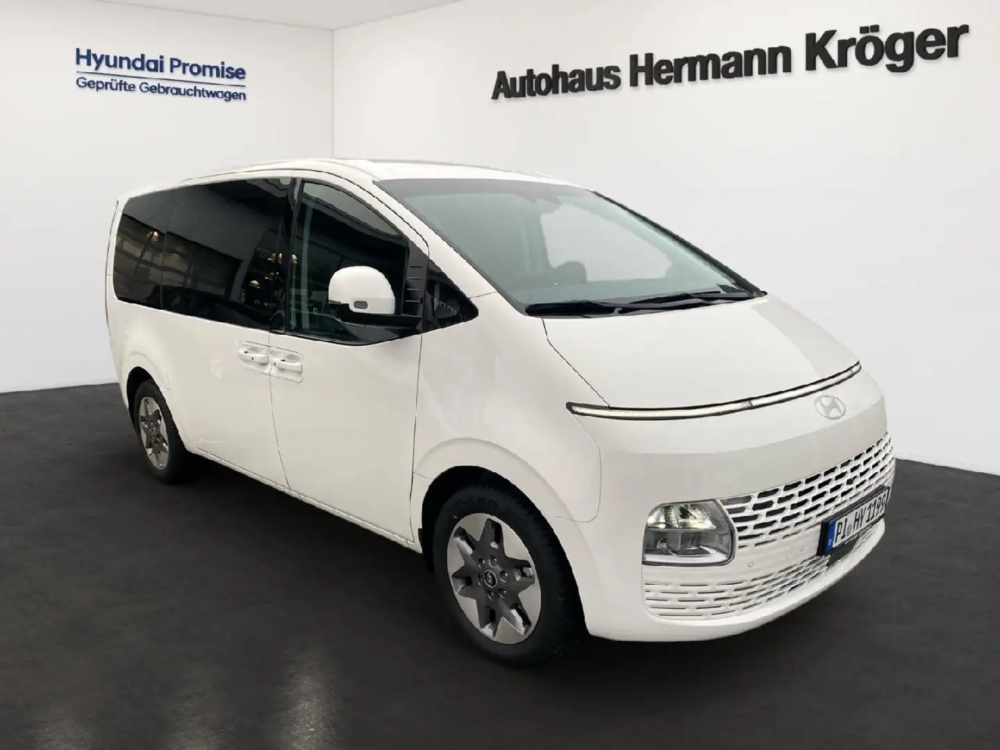 Hyundai STARIA Trend HEV 2WD Park-Paket/Easy-Access/18 Weiß - 2